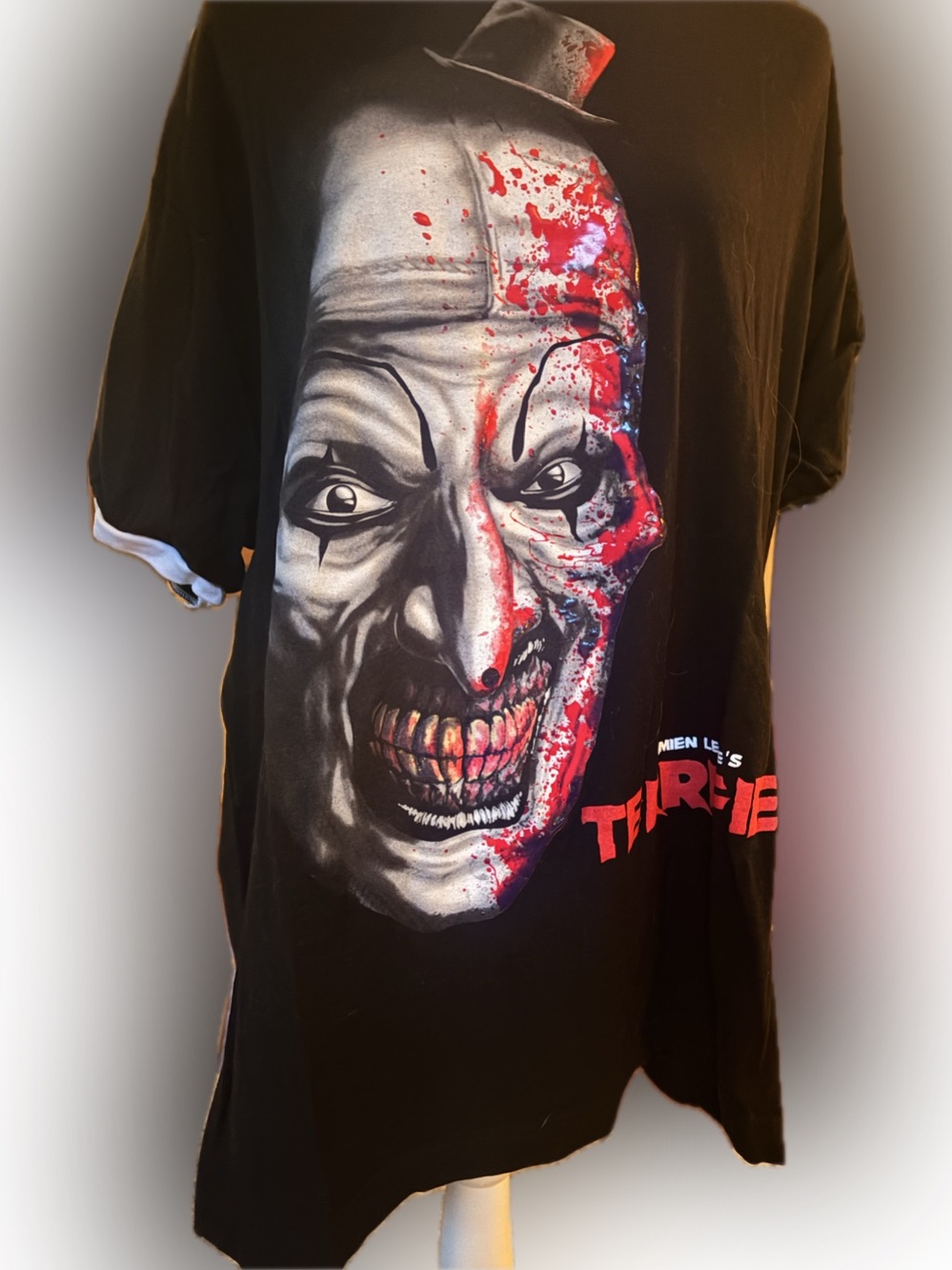 Halloween Horror Nights Art the Clown Terrifier Graphic Tee Adult Size XL